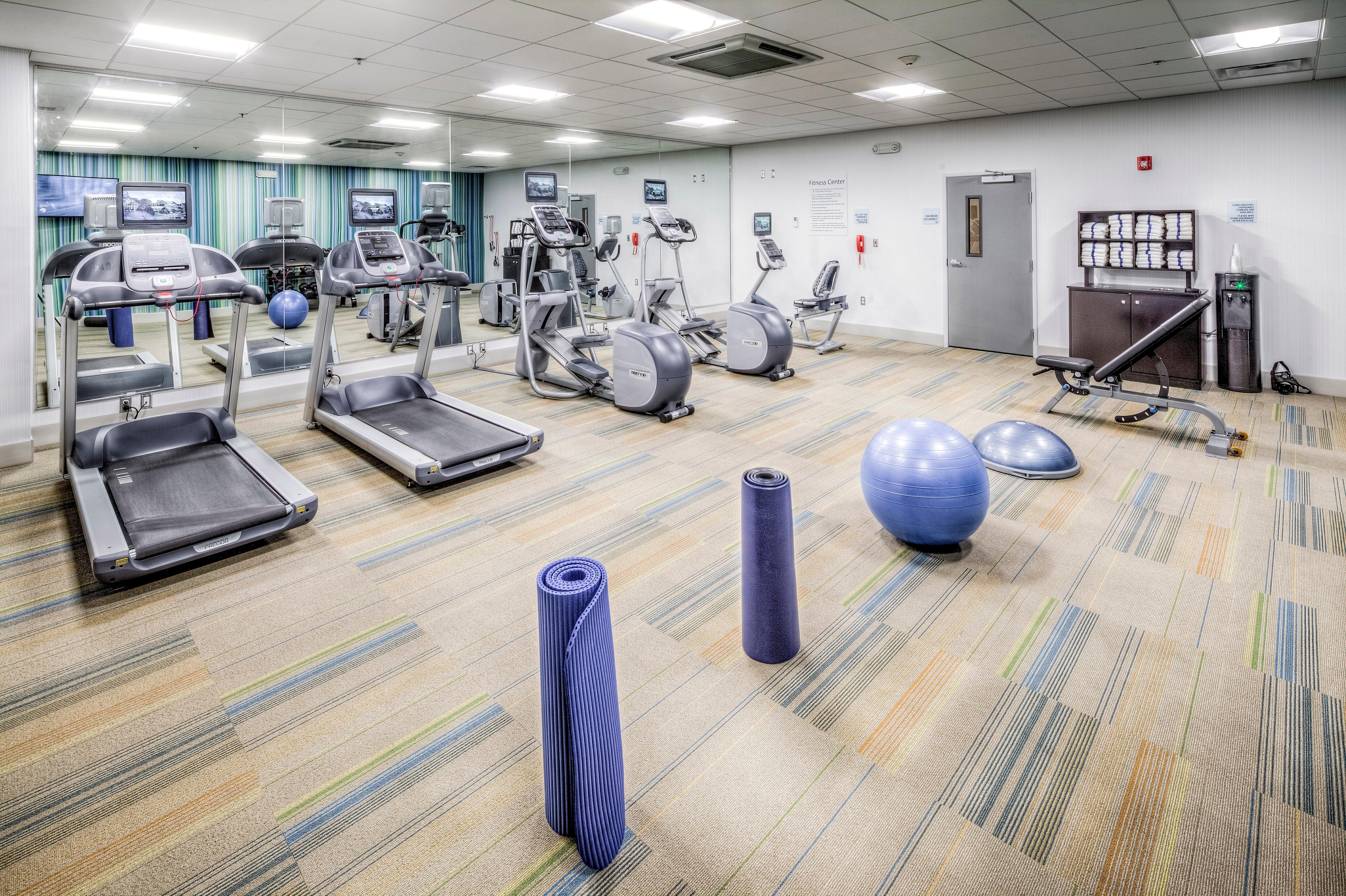 Holiday Inn Express & Suites Cleveland/Westlake By Ihg Bagian luar foto